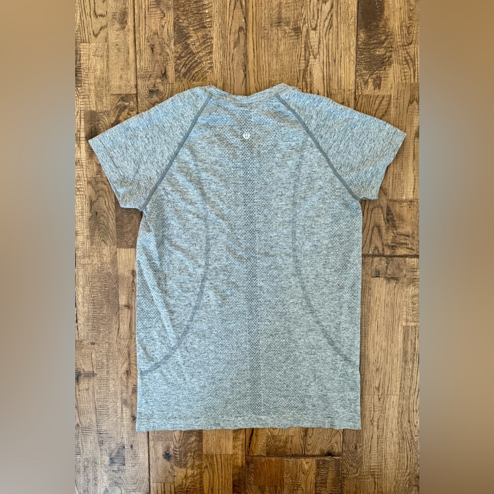 Lululemon Swiftly Tech Short‎ Sleeve Shirt Gray Women's Size 10 L - Picture 4 of 5